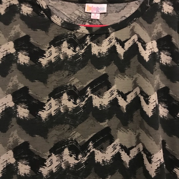 LuLaRoe Dresses & Skirts - BNWT Lularoe Julia dress small